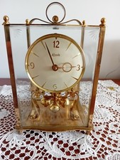 Kundo DREHPENDEL JAHRESUHR