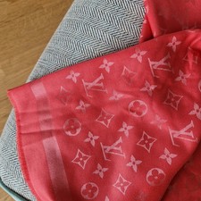 Louis Vuitton Monogramm Tuch