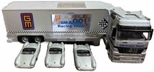 Maisto GM Rally Racing Team Actros Truck + 3 Porsche 550 Spyder