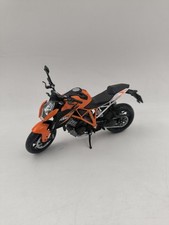 KTM Superduke 1290 Modell Motorrad Maßstab