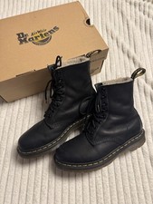 Dr. Martens 1460 Serena 21797001 schwarz gefüttert Echtleder Damen Stiefelette