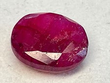 Edelstein Rubin rot Roh