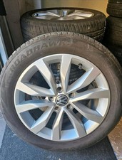 Kompletträder VW Beetle 17 Zoll Sommerreifen Alufelgen 5C0601025F 7,0Jx17H2