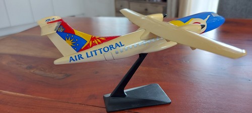 Flugzeugmodell 100 atr42 - flugzeugmodell, 1:100