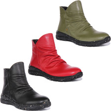 Justin Reess England Mia