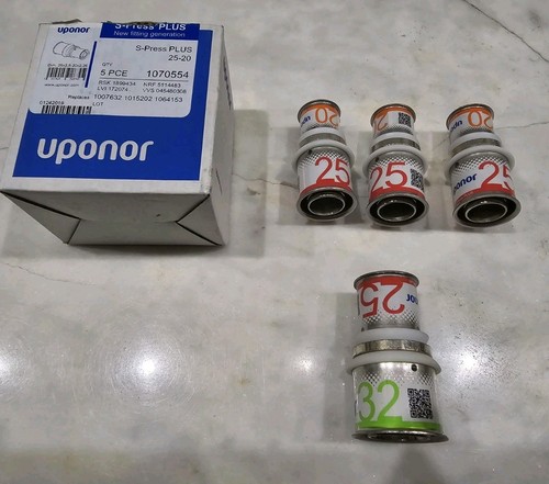 Uponor reduzierung 25x20 - 3x,