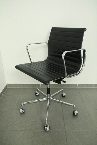 Vitra 117 eames - x, ea