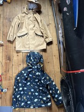 2x Kinder Regenjacken – Gr. 110/116 – TCM & mikk-line Jacke
