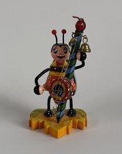 962/25 Hummel mit Teufelsgeige Hubrig Erzgebirge