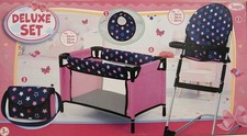 Bayer Design Deluxe Set Kombi Hochstuhl Reisebett Tasche Lätzchen Puppen Zubehör