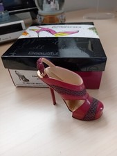 just the right shoe KILLER CURVES J091203 sammler-miniaturen, Sammlerauflösung