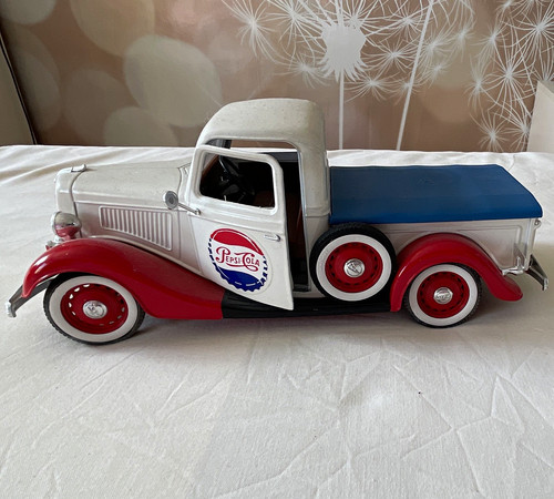 Solido ford pickup - v8, truck