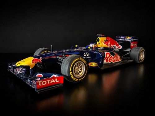 Red bull rb7 sebastian - red,