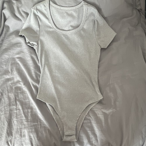 Damen body kurzarm grau - body,