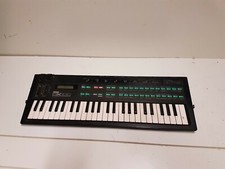 YAMAHA DX 100 SYNTHESIZER