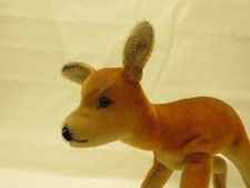 X-39268	Steiff Reh, mit Stimme, mit Holzwolle gestopft, L. ca. 35 cm, mit Knopf