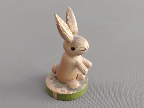 Alte holzfigur osterhase - holzfigur,