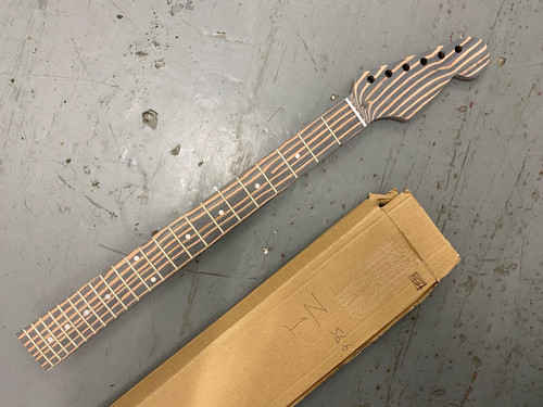 Gitarre bund zebra style - 22,