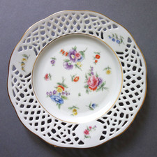 1 (von7) Kuchenteller Teller Burg Lindau Durchbruch Streublume d 19,2 cm Top