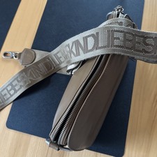 *Liebeskind* größere