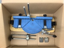 Gehrungssäge mit Zubehörsatz: Spannbacken und Längenanschlag, ohne Handsäge