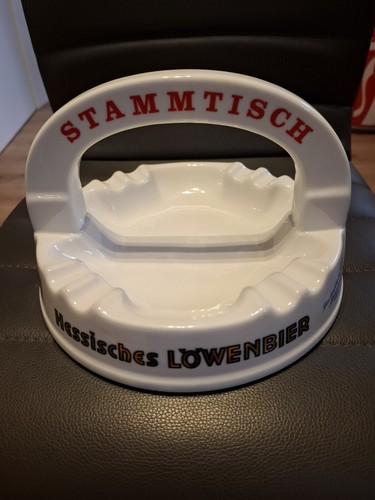 Stammtisch aschenbecher