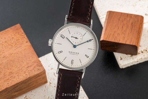 Nomos tangente stahl - tangente,