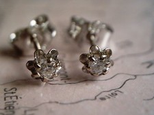 Ein (!!!) Brillantohrstecker