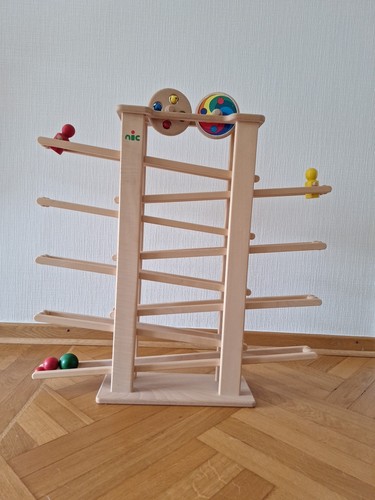 Kugelbahn aus holz - kugelbahn,