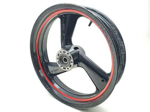 Verbeult vorderrad ducati - "verbeult",