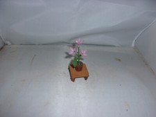 Alter Blumen-Topf auf