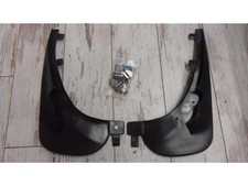 Audi A4 95 - 98 Schmutzfängersatz schwarz hinten mit Logo  VOTEX 8D0075101A NEU