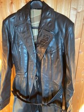 schöner alter Ledermantel