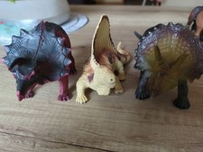 3 Dinosaurier Figuren