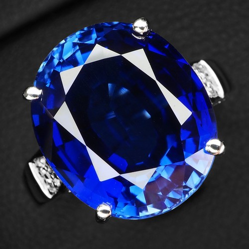 Exquisite vivid blue sapphire - exquisite,