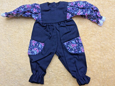 Neuer kleiner Puppenanzug Overall   Fa. Atelier Kreativ für 25 cm Puppen