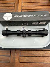 Zielfernrohr 4x32 Vectoroptics inkl Aufnahme Schwalbenschwanz Picatinny Weaver