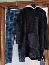 Studio Jungen gemütliches Lounge Hoodie und Hose Set Alter 10-11 grau/blau kariert (neu)