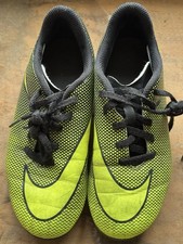 Nike Fussballschuhe Gr. 33 Kinder