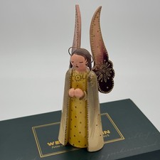 WENDT & KÜHN Brokatengel betend, ovale Bodenmarke ab 1948, sehr alt  