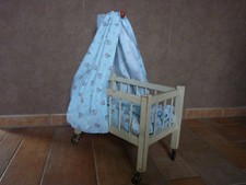 altes Puppenbett  Gitterbett für Puppe Himmelbett