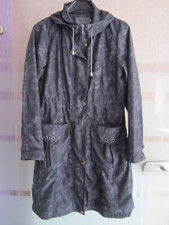 Wunderschöner Franstyle Mantel Größe 40(FRA) 38 (DEU) schwarz