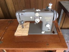 Original PFAFF 230 Automatic Nähmaschine mit Schrank Zubehör u.a für Leder Jeans