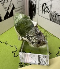 Peridot / Olivin Kristall