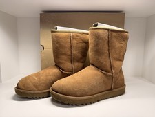 UGG W Classic Short Boots