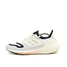 adidas Herren Ultraboost 21