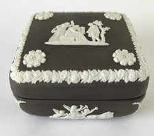 Wedgwood schwarze quadratische