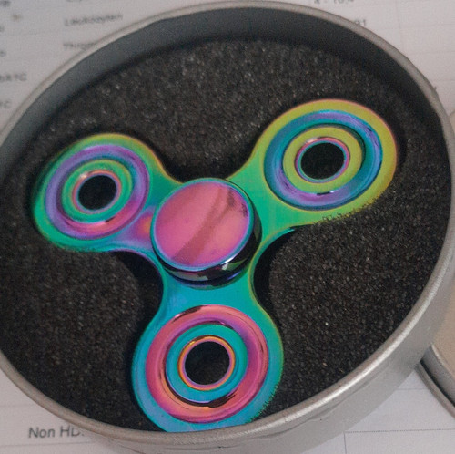 Fidget spinner handkreisel aus - fidget,