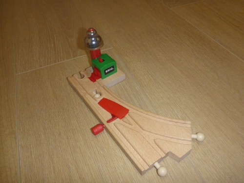 Brio 33754 signal - brio, und