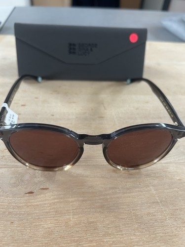 Neue sonnenbrille von george - neue,